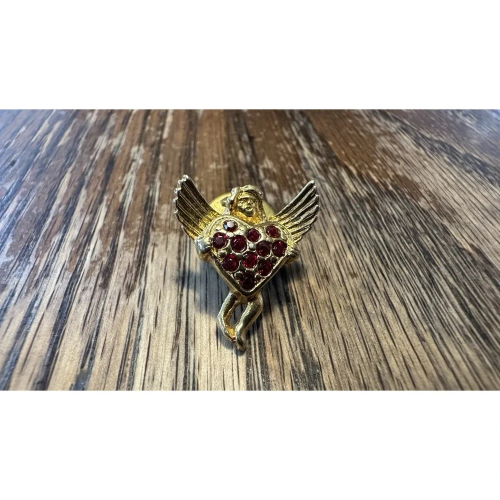 Vintage Gold Tone Cherub Angel Lapel Pin with Ruby Red Rhinestone Heart